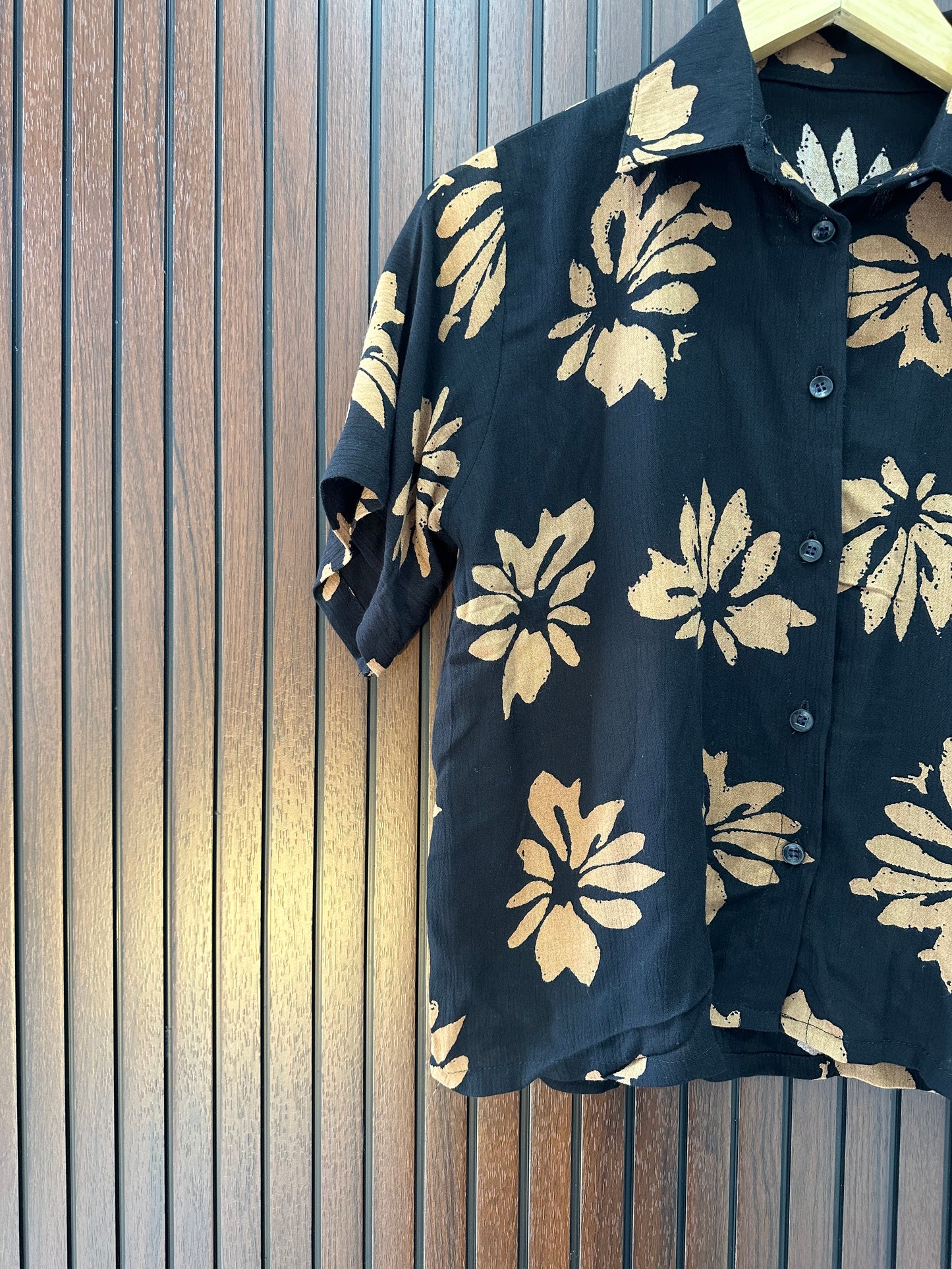 Vego Crop Shirt