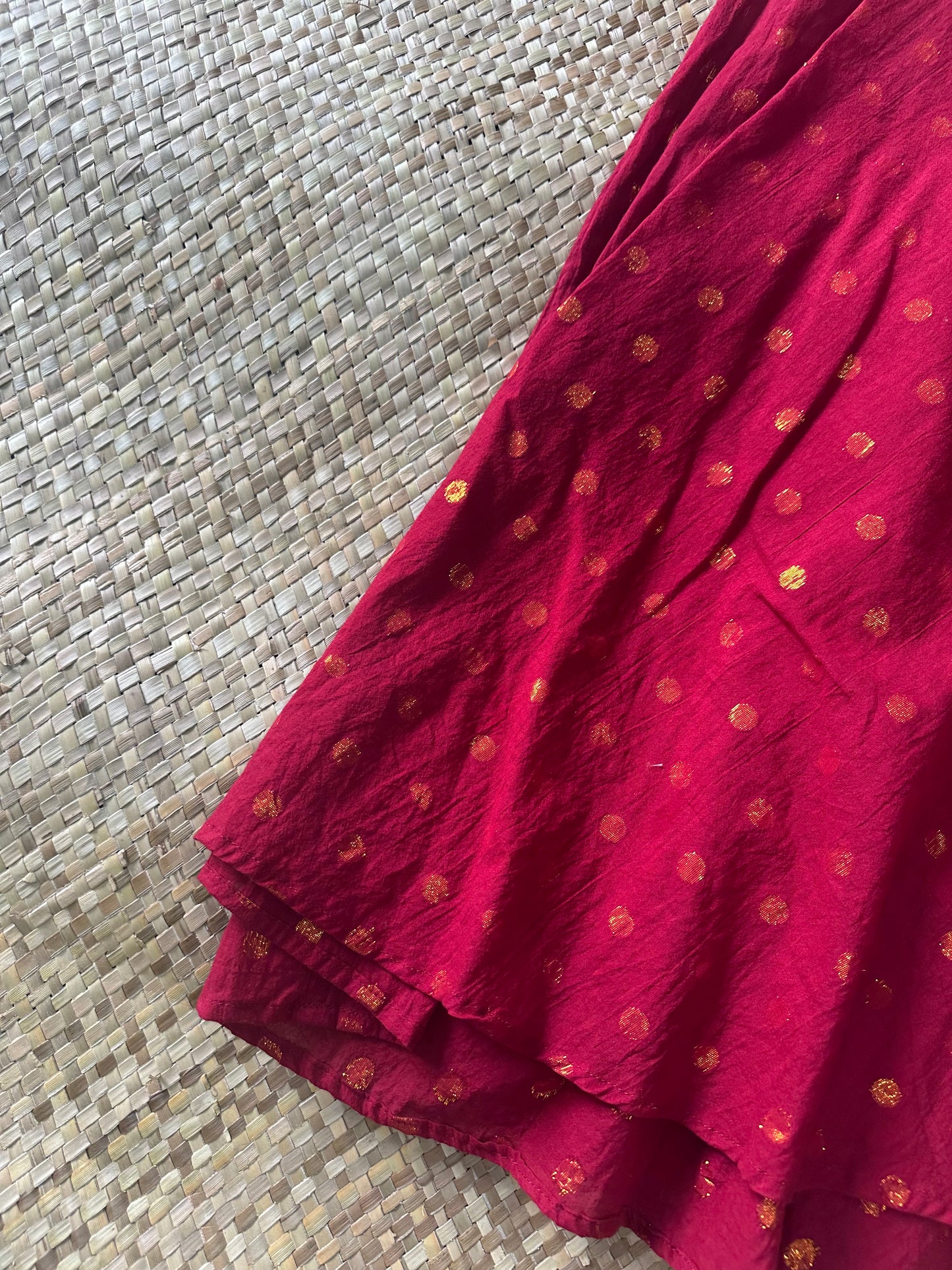Mandharam Hand dyed Onam Collection - Mizhi