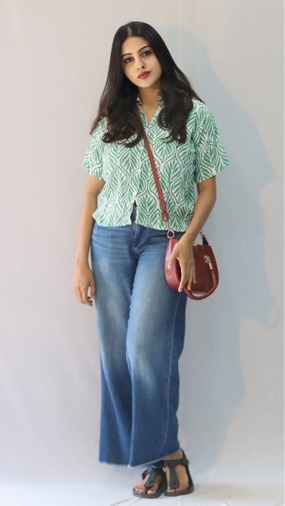 Zein Crop Shirt