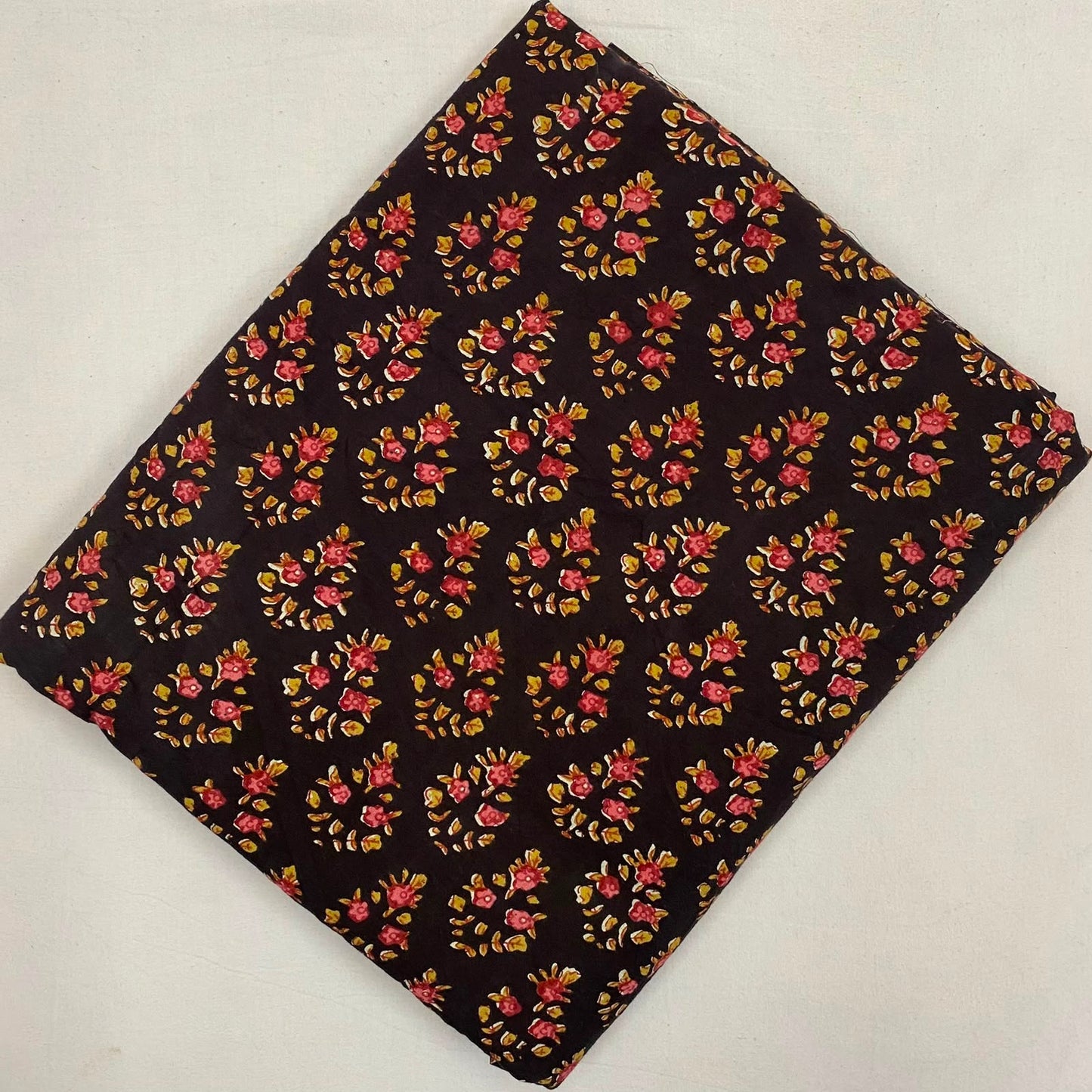 Onam Saree Collection:varna