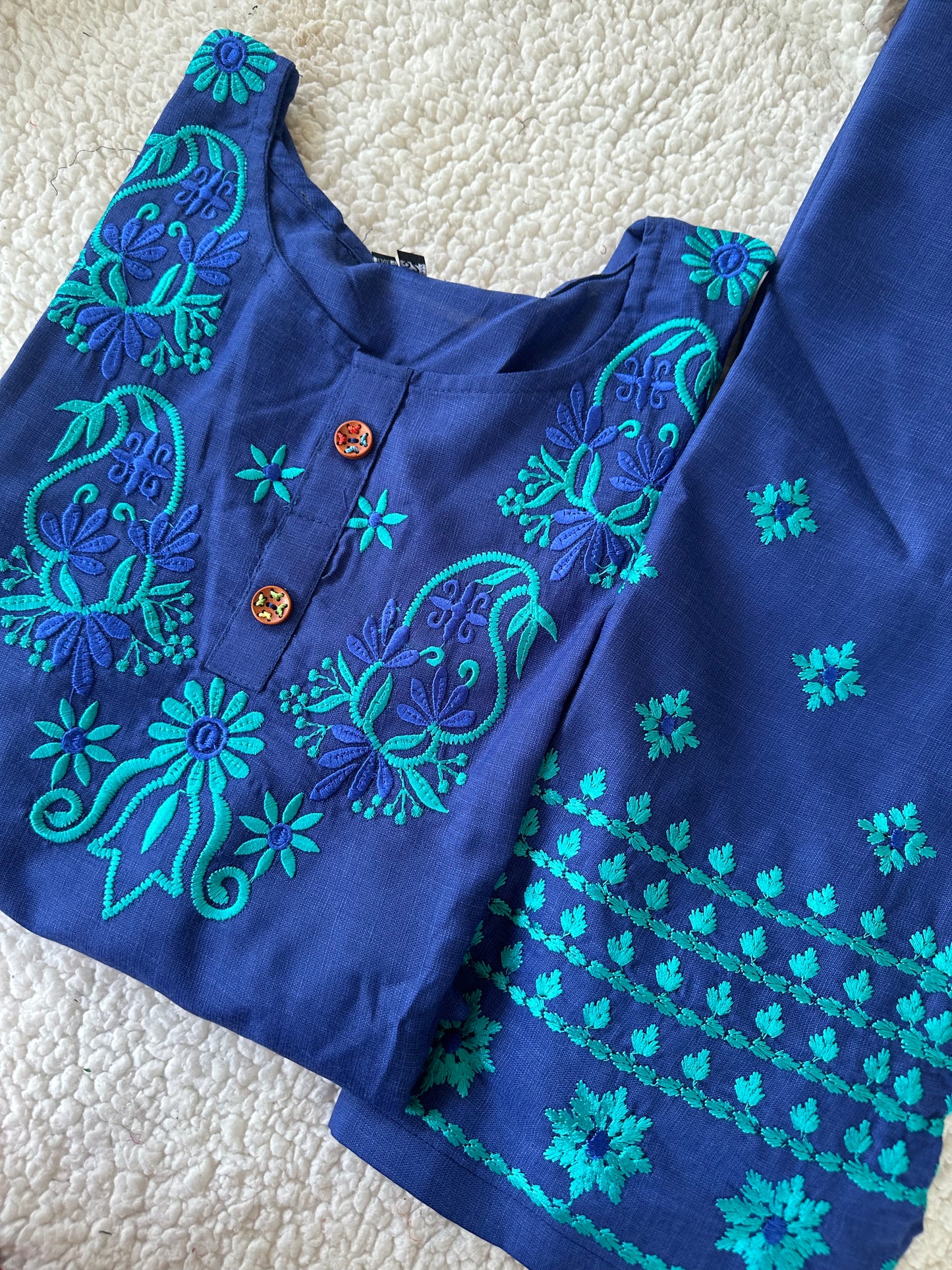 Rehna  embroidery kurti set (Kashmiri Fashion Edition)
