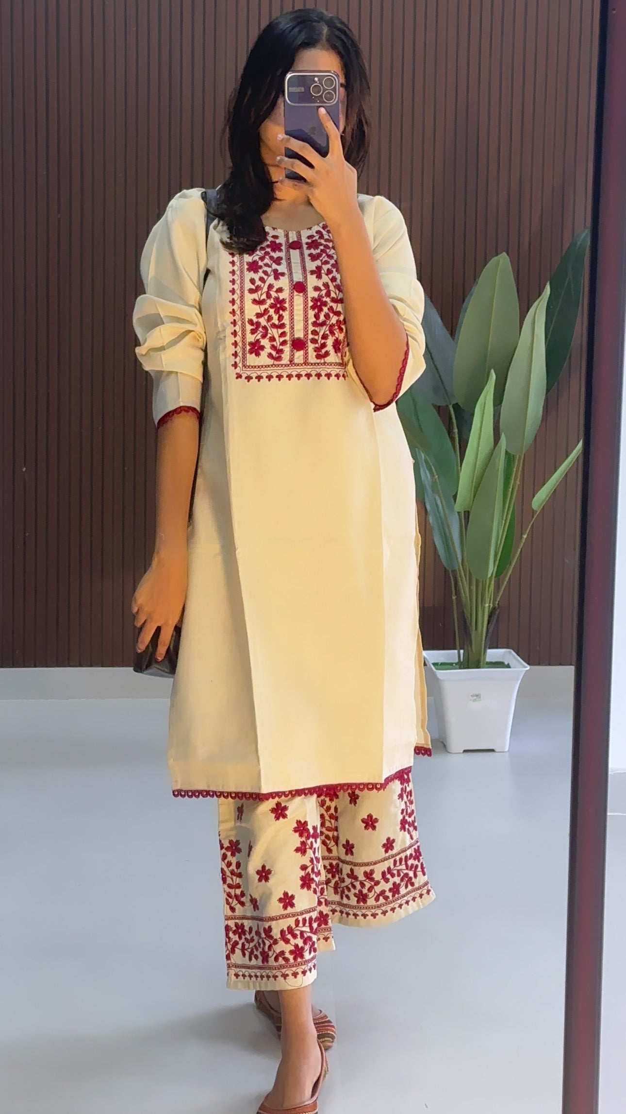 Fathisma embroidery kurti set (Kashmiri Fashion Edition)
