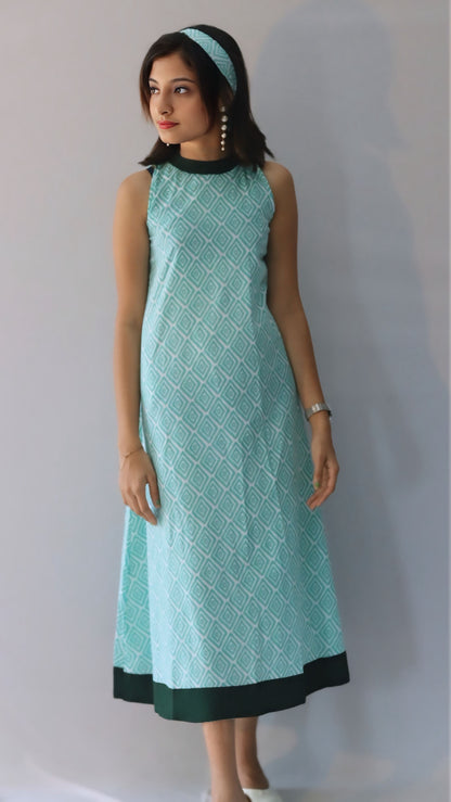 Asso  Dress - Sleeves inside