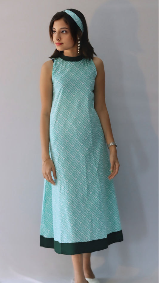 Asso  Dress - Sleeves inside