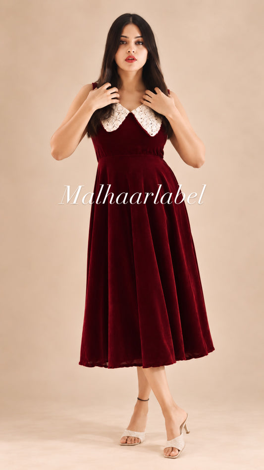 Beth velvet dress:christmas collection 2026