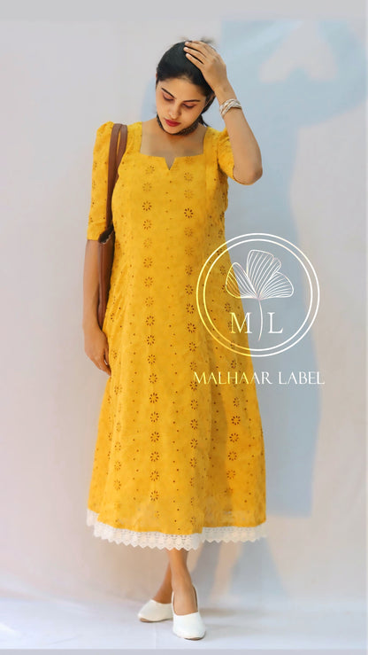 Saira  HAKOBA  Dress with Lace Boarder